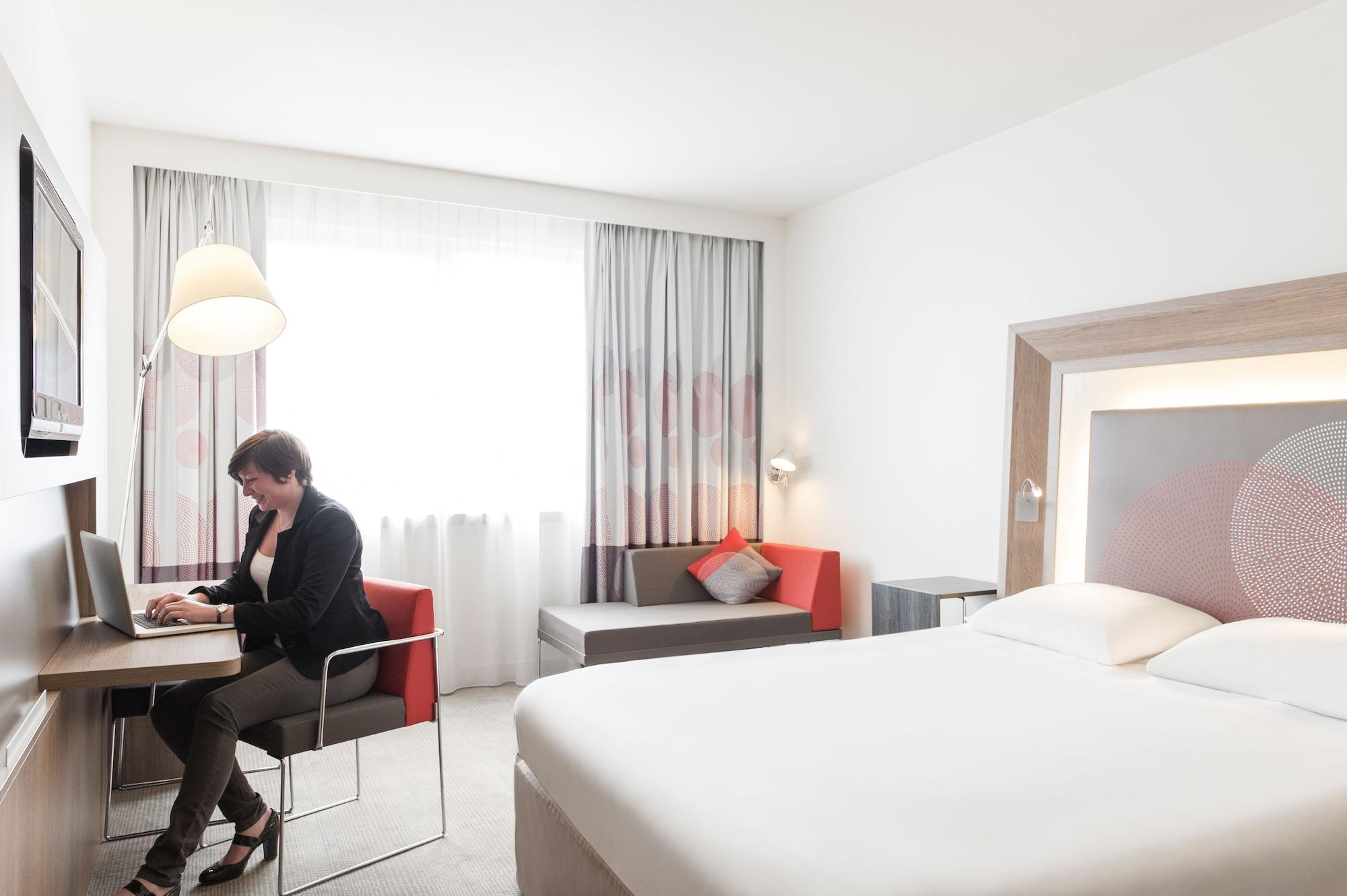 Novotel Lille Aéroport Lesquin Exterior foto