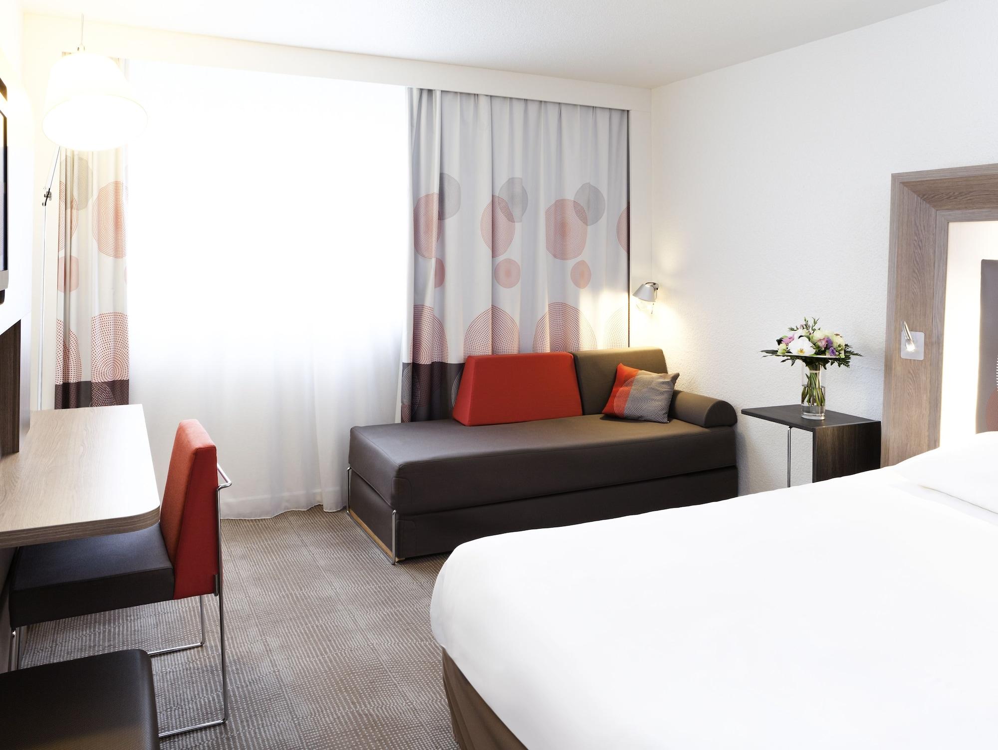 Novotel Lille Aéroport Lesquin Exterior foto