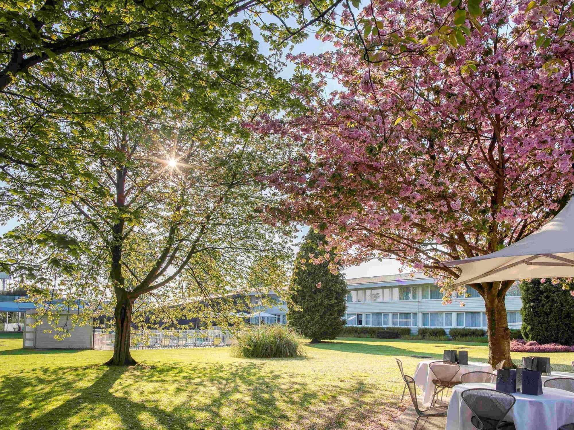 Novotel Lille Aéroport Lesquin Exterior foto